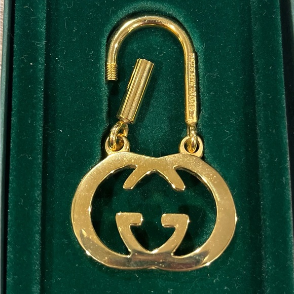 GUCCI Interlocking GG Keychain - Picture 4 of 6